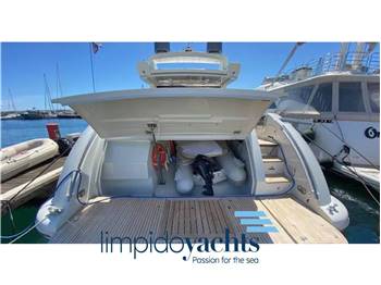 AZIMUT BENETTI 68S