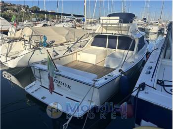 Bertram - 31 flybridge Cruiser