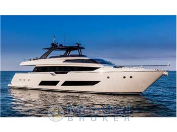 Ferretti - 850