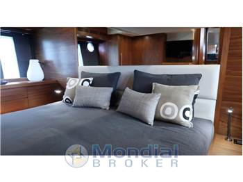 Sundeck 550 Charter