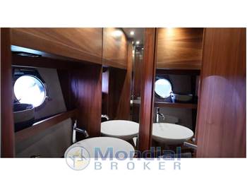 Sundeck 550 Charter