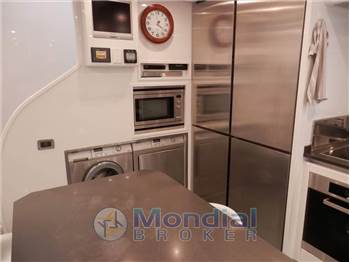 Cantiere Navale Arno Leopard 32 Charter