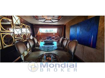 Cantieri di Pisa Akhir 110 LE CHARTER