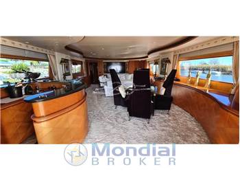 Cantieri di Pisa Akhir 110 LE CHARTER