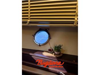 Azimut 68s