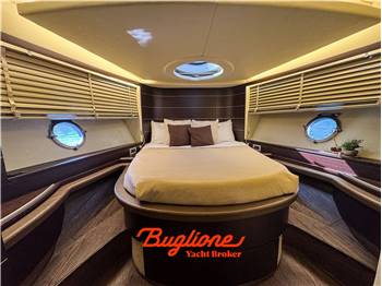 Azimut 68s