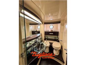 Azimut 68s