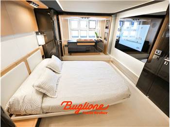 Azimut 77s
