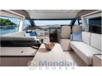 Ferretti Yachts 580