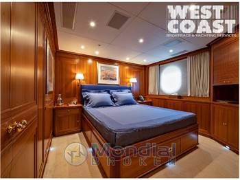 Perini Navi 52
