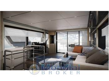 Ferretti Infiynito 90