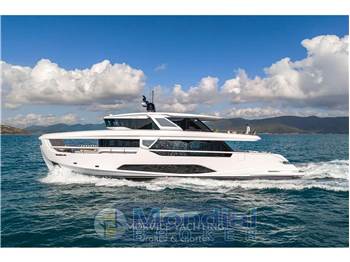 Ferretti Infiynito 90