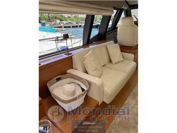 Ferretti yachts 592