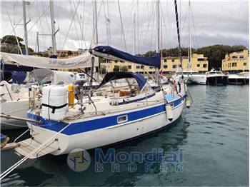 HALLBERG RASSY - HR 382