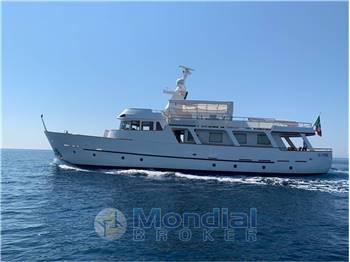 Secni Camper & Nicolsons Designs - Navetta