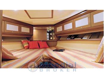 Mochi craft Dolphin 44'