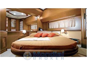 Mochi craft Dolphin 44'