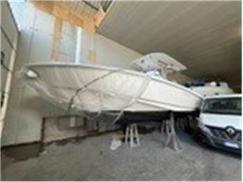 Boston Whaler - OUTRAGE 320