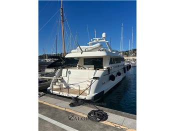 Falcon Yachts - FALCON 82 S