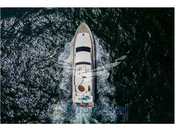 Ferretti Yachts 760