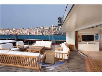 Benetti 30M