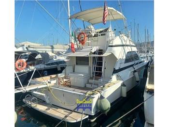 Bertram Yacht - 43' Convertible