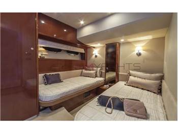 Princess Yachts 65