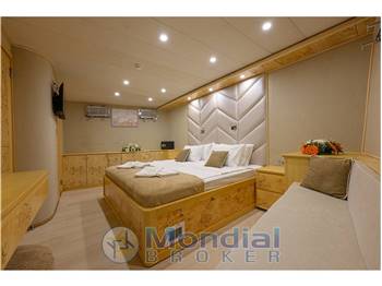 Custom Caicco di lusso 35 mt