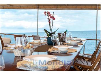 Custom Caicco 6 cabine