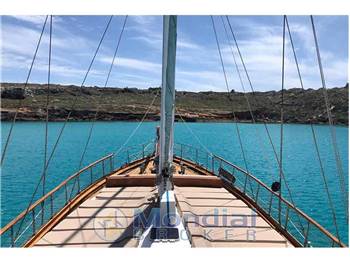 Custom Caicco 6 cabine