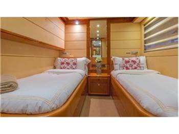 Ferretti Ferretti 88ft