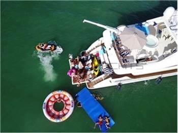 Ferretti Ferretti 88ft