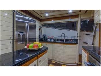 Ferretti Ferretti 88ft