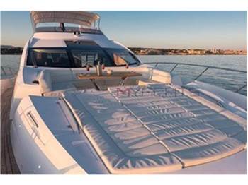 Sunseeker 80 YACHT