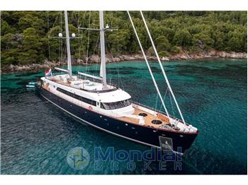 Custom Noleggio Yacht a vela Nocturno