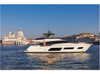 Ferretti Yachts - F670