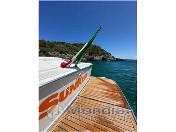 Tornado 38 CHARTER GIORNALIERO