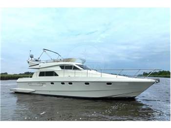 Ferretti - 150