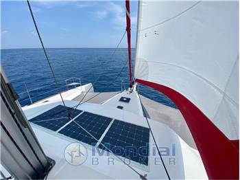 Neel Trimarans Neel 47
